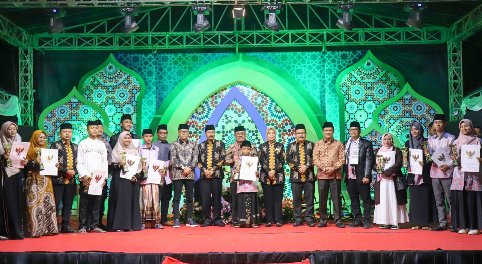 Kecamatan Sedong Juara Umum MTQ ke-48, Bupati Imron: Yang Juara Dikirim ke Tingkat Provinsi Jabar