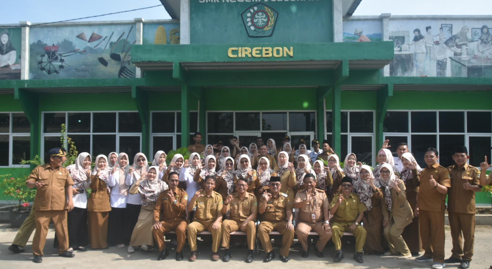 Kunjungi SMKN 1 Susukan, Bupati Imron Sebut Upaya Peningkatan SDM Generasi Unggul